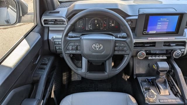 2025 Toyota Tacoma SR5 - Photo 8