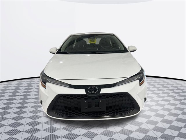 2022 Toyota Corolla LE photo 2