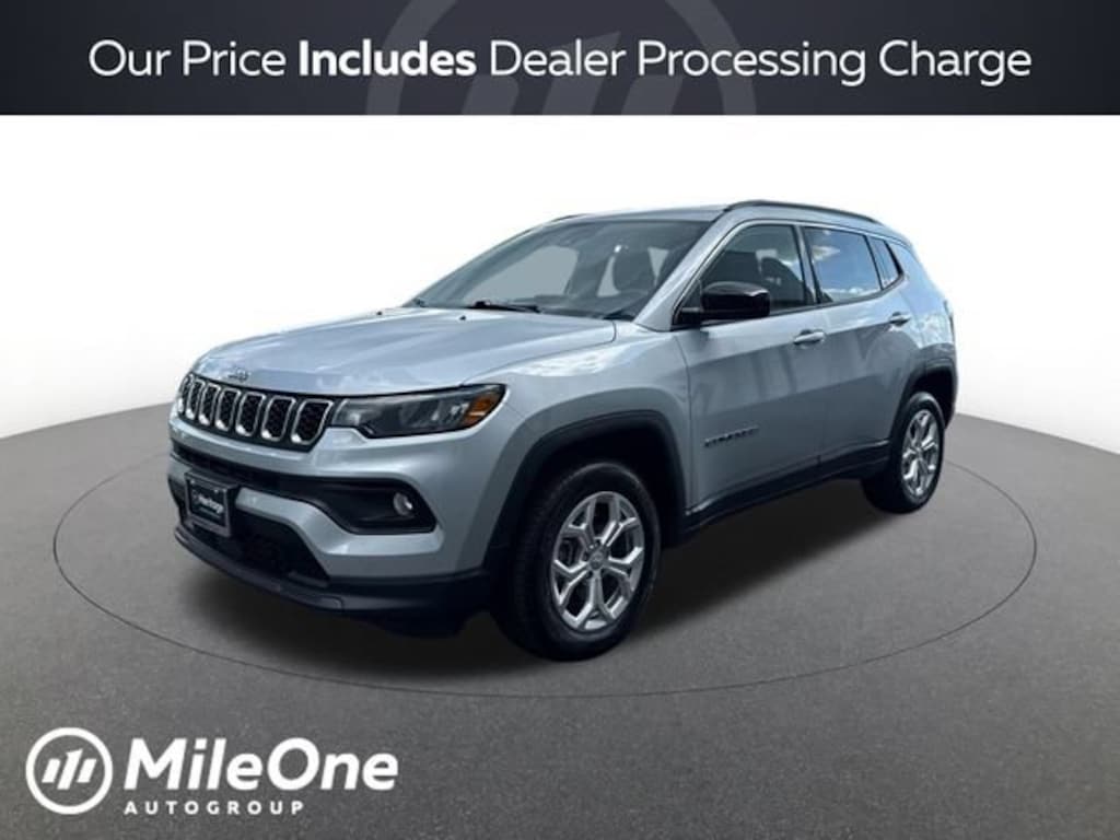 Used 2024 Jeep Compass Latitude Sport Utility