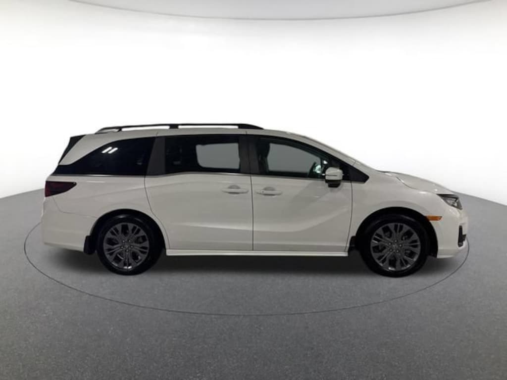Used 2026 Honda Odyssey Touring Passenger Van