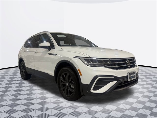 2024 Volkswagen Tiguan SE Sport photo 3