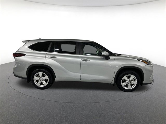 2024 Toyota Highlander LE Sport photo 4