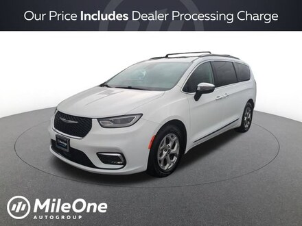 2023 Chrysler Pacifica Limited Passenger Van
