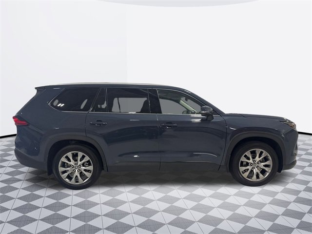 2024 Toyota Highlander Hybrid Limited photo 4