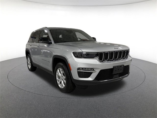 2023 Jeep Grand Cherokee Limited Sport photo 2