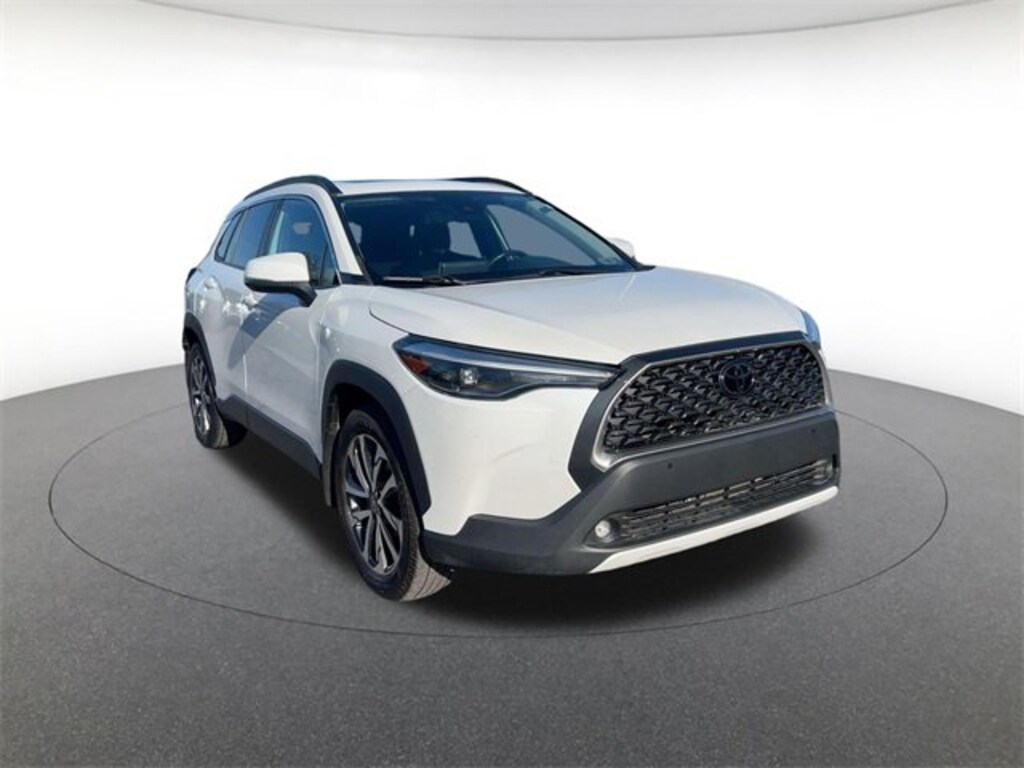 Used 2022 Toyota Corolla Cross XLE Sport Utility