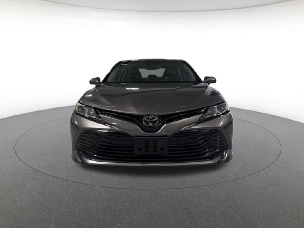 Used 2018 Toyota Camry LE Sedan