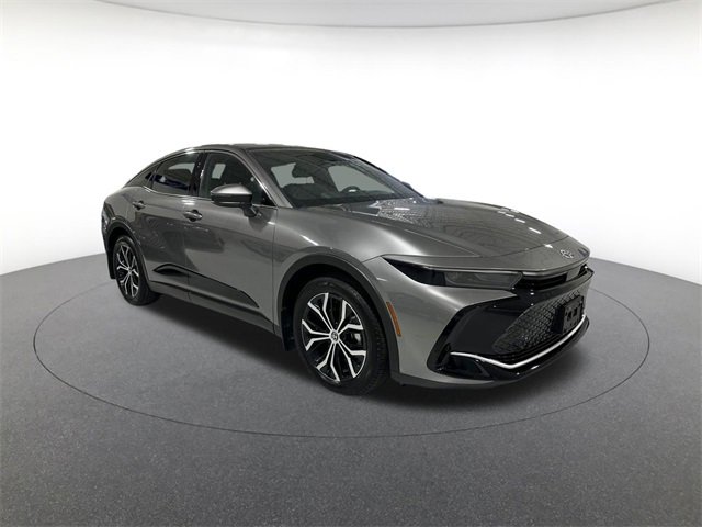 2025 Toyota Crown XLE photo 3