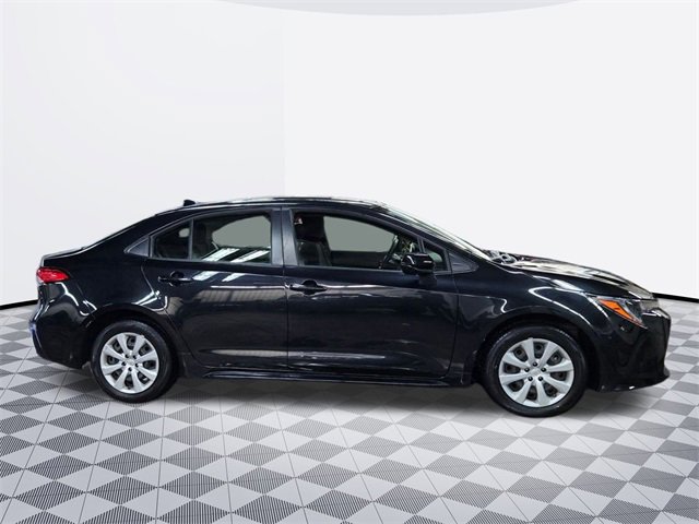 2021 Toyota Corolla LE photo 4