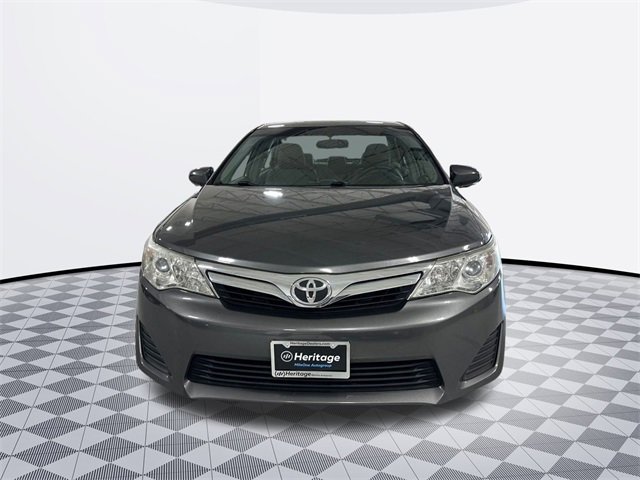 2013 Toyota Camry L photo 2