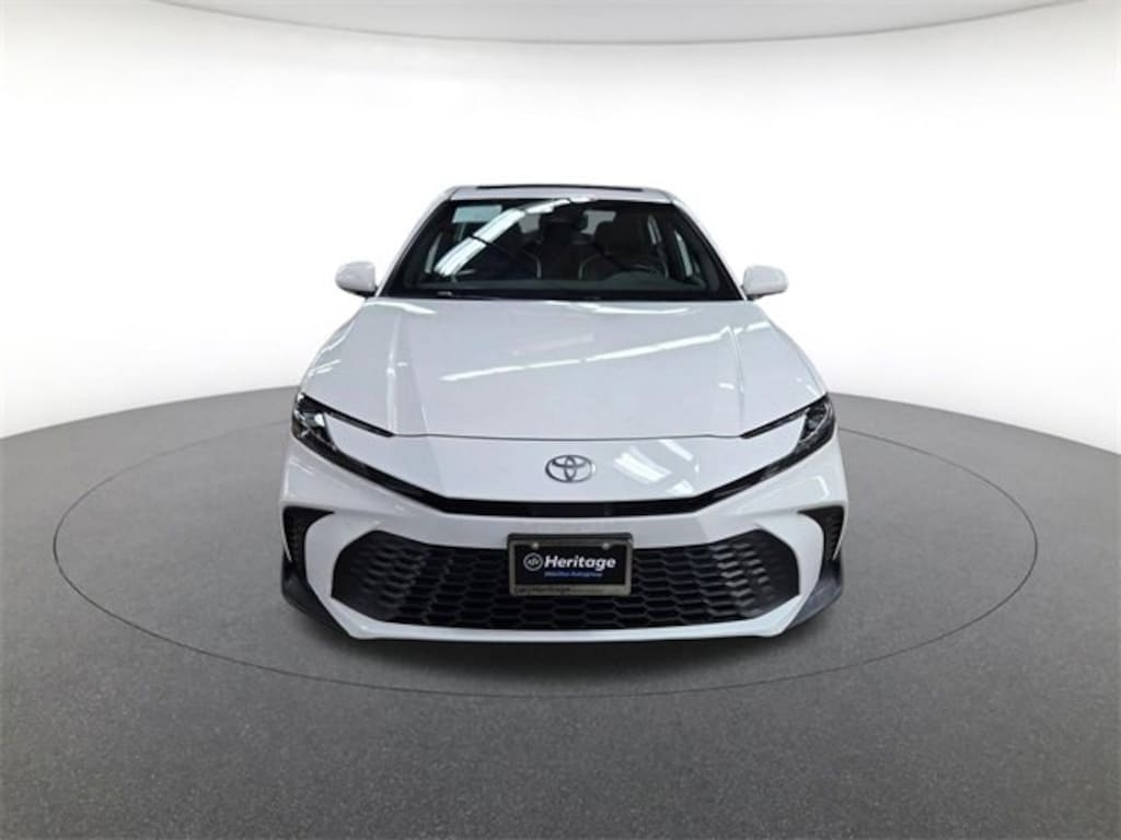 Used 2025 Toyota Camry SE Sedan