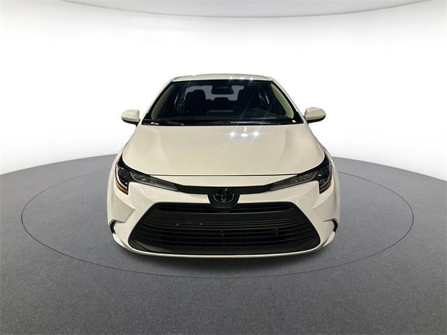 2025 Toyota Corolla LE photo 2