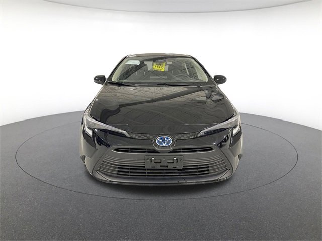 2025 Toyota Corolla Hybrid LE photo 2