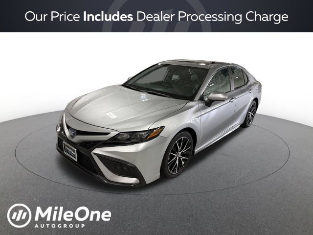 Used 2024 Toyota Camry Hybrid SE Sedan