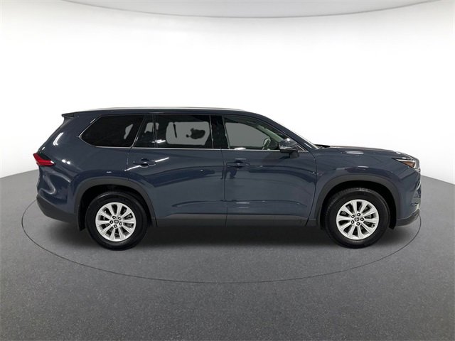2024 Toyota Grand Highlander XLE photo 3