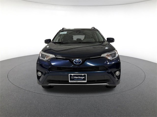2017 Toyota RAV4 Hybrid XLE photo 2