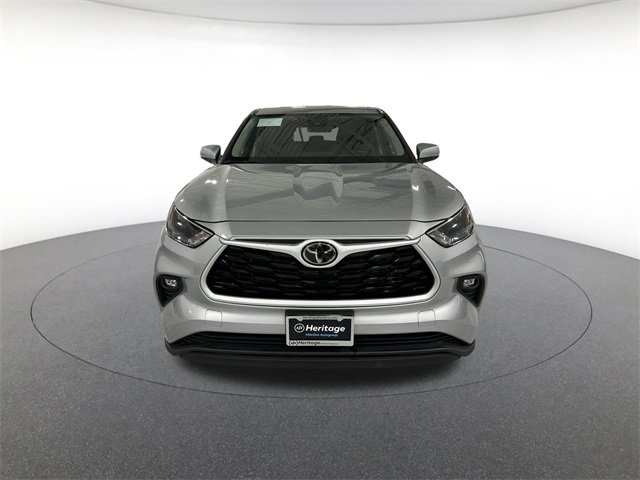 2024 Toyota Highlander LE Sport photo 2