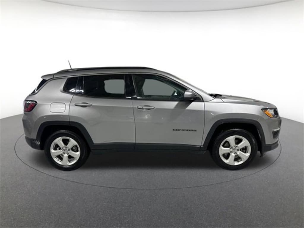 Used 2018 Jeep Compass Latitude Sport Utility
