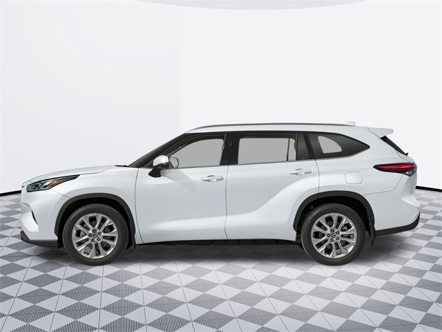 2025 Toyota Highlander Limited photo 3