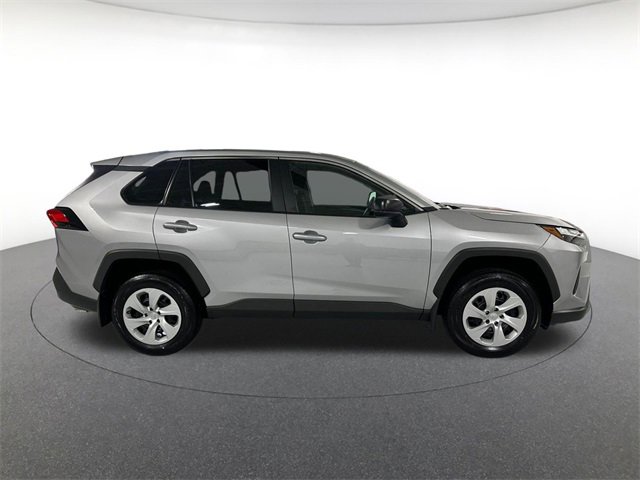 2024 Toyota RAV4 LE Sport photo 4