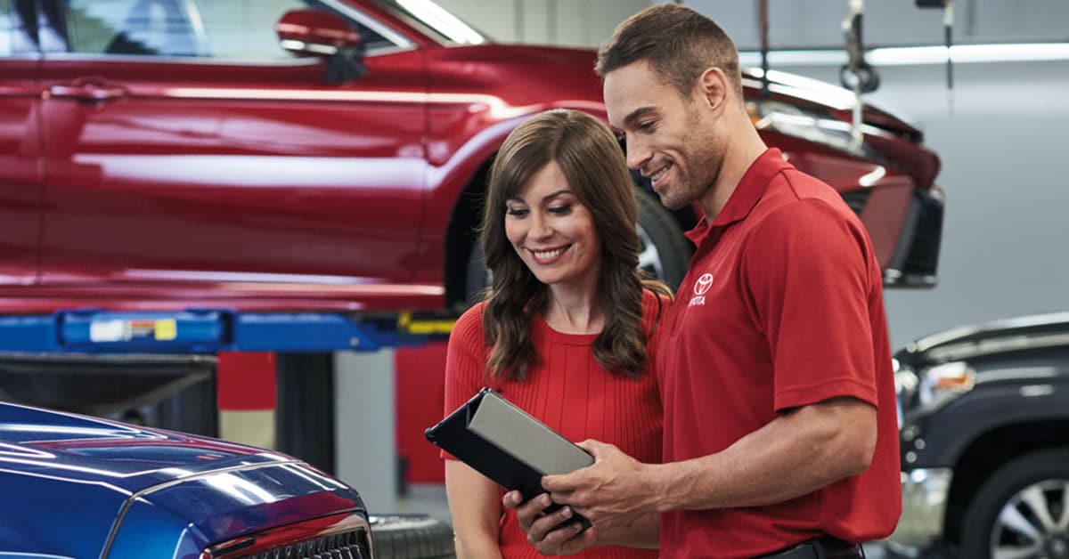 Toyota_Service_ServiceBay.jpg