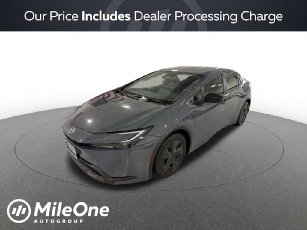 Used 2024 Toyota Prius LE Hatchback