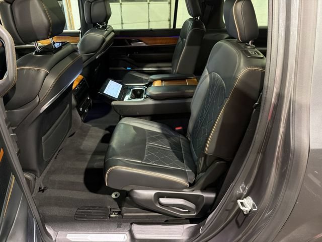 2024 Jeep Grand Wagoneer L Series III - Photo 10