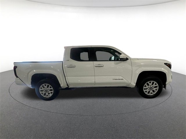 2024 Toyota Tacoma SR5 photo 4