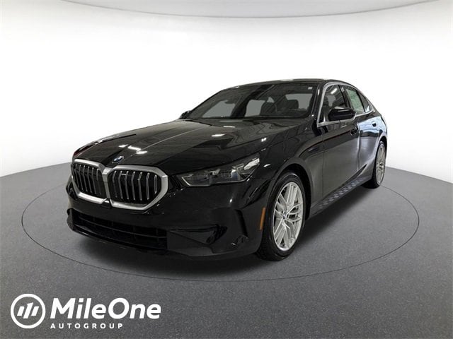2025 BMW 5 Series 540i's photo