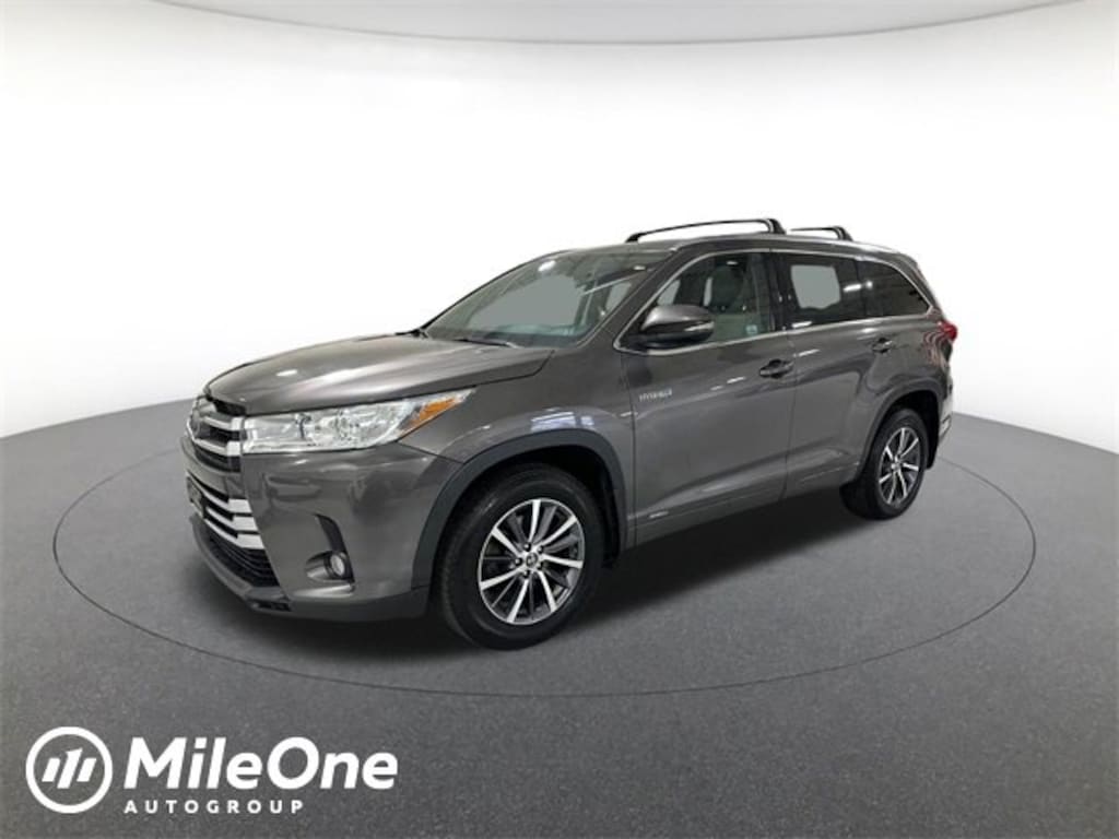 Used 2017 Toyota Highlander Hybrid XLE Sport Utility