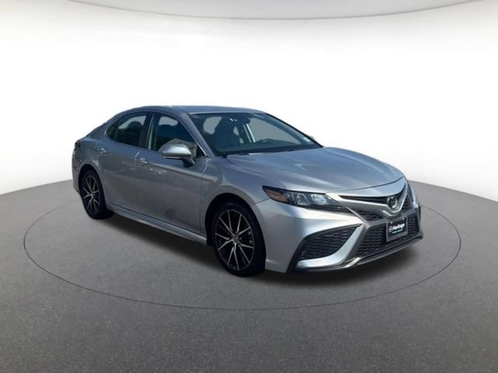 Used 2023 Toyota Camry SE Sedan