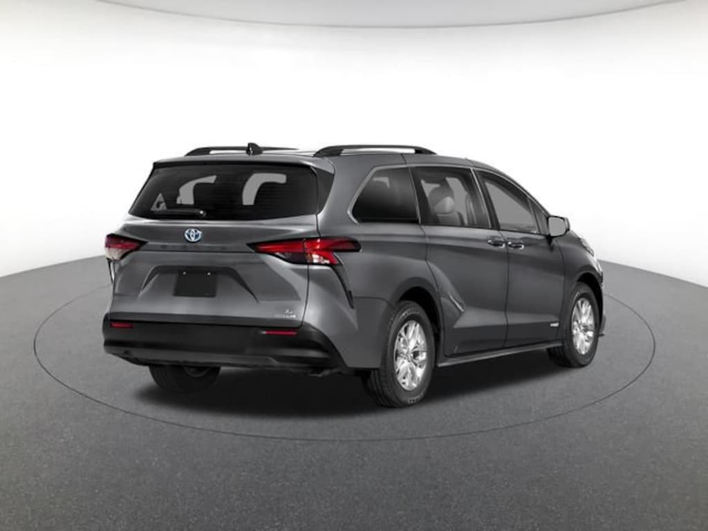 Used 2022 Toyota Sienna LE Passenger Van