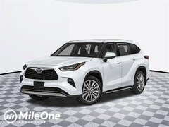 2025 Toyota Highlander Hybrid Platinum SUV