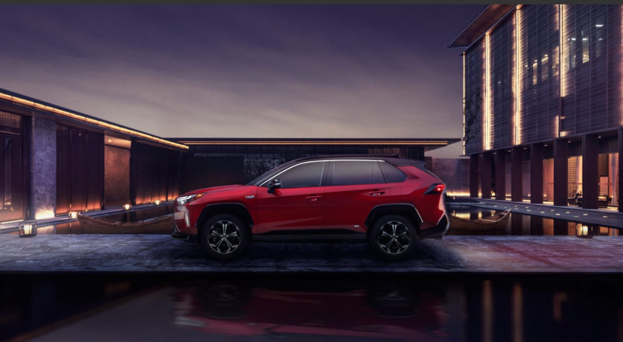 Toyota_RAV4_Exterior3.png