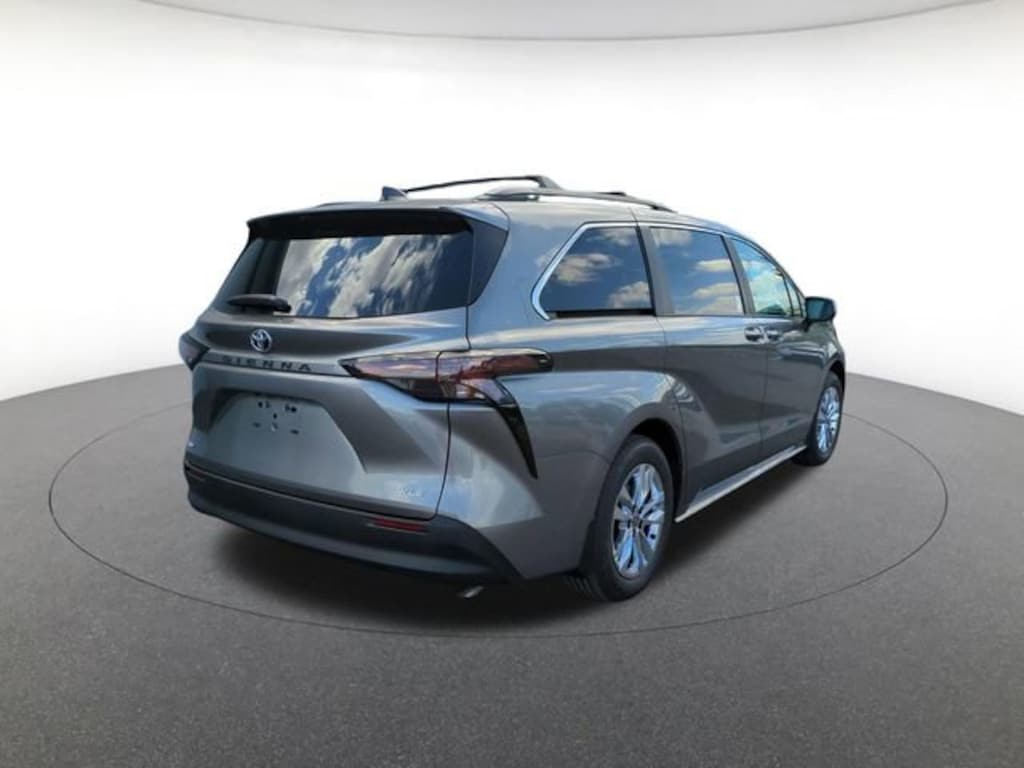 New 2026 Toyota Sienna XLE Van Passenger Van