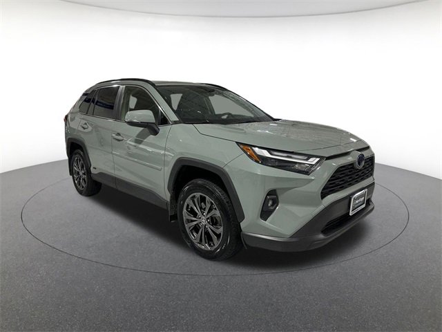 2022 Toyota RAV4 Hybrid XLE Premium photo 3