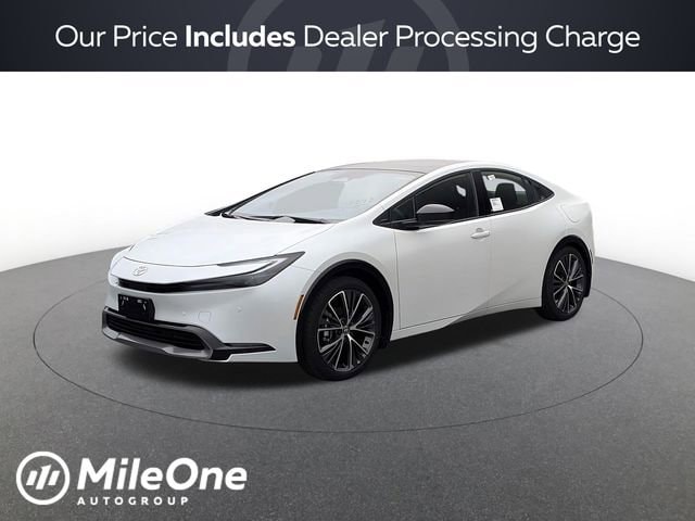 2026 Toyota Prius XLE FWD's photo