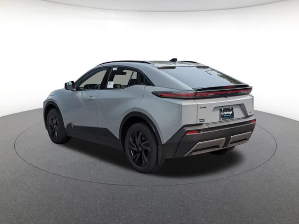 New 2026 Toyota C-HR SE SUV