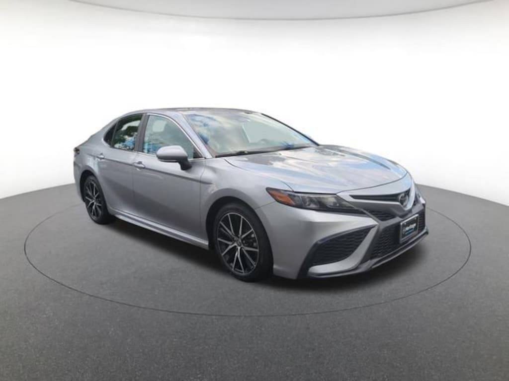 Used 2024 Toyota Camry SE Sedan