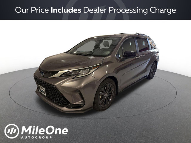 2022 Toyota Sienna Passenger Van 
