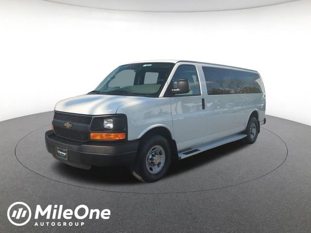 2014 Chevrolet Express 3500 LS Extended's photo