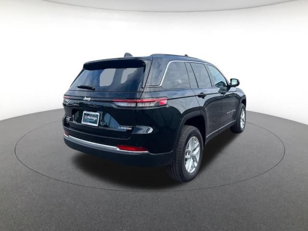 Used 2025 Jeep Grand Cherokee Laredo X Sport Utility
