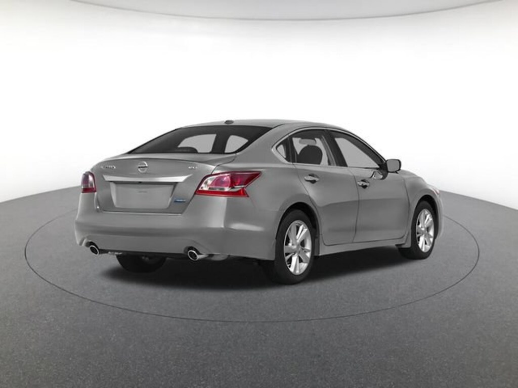 Used 2015 Nissan Altima 2.5 SV Sedan