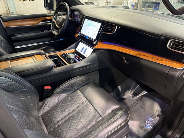 2024 Jeep Grand Wagoneer L Series III - Photo 21