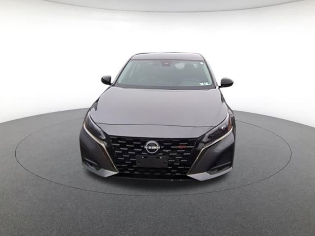 Used 2023 Nissan Altima 2.5 SR Sedan