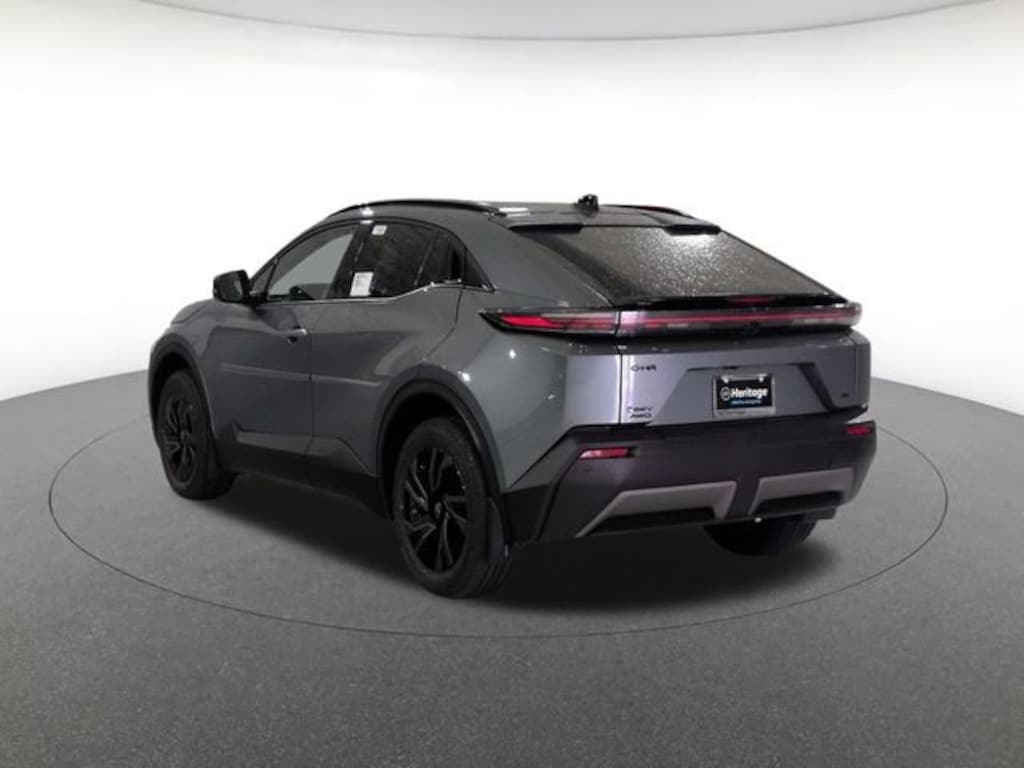 New 2026 Toyota C-HR SE SUV