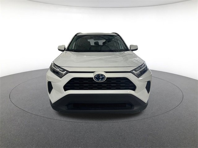 2024 Toyota RAV4 Hybrid XLE photo 2