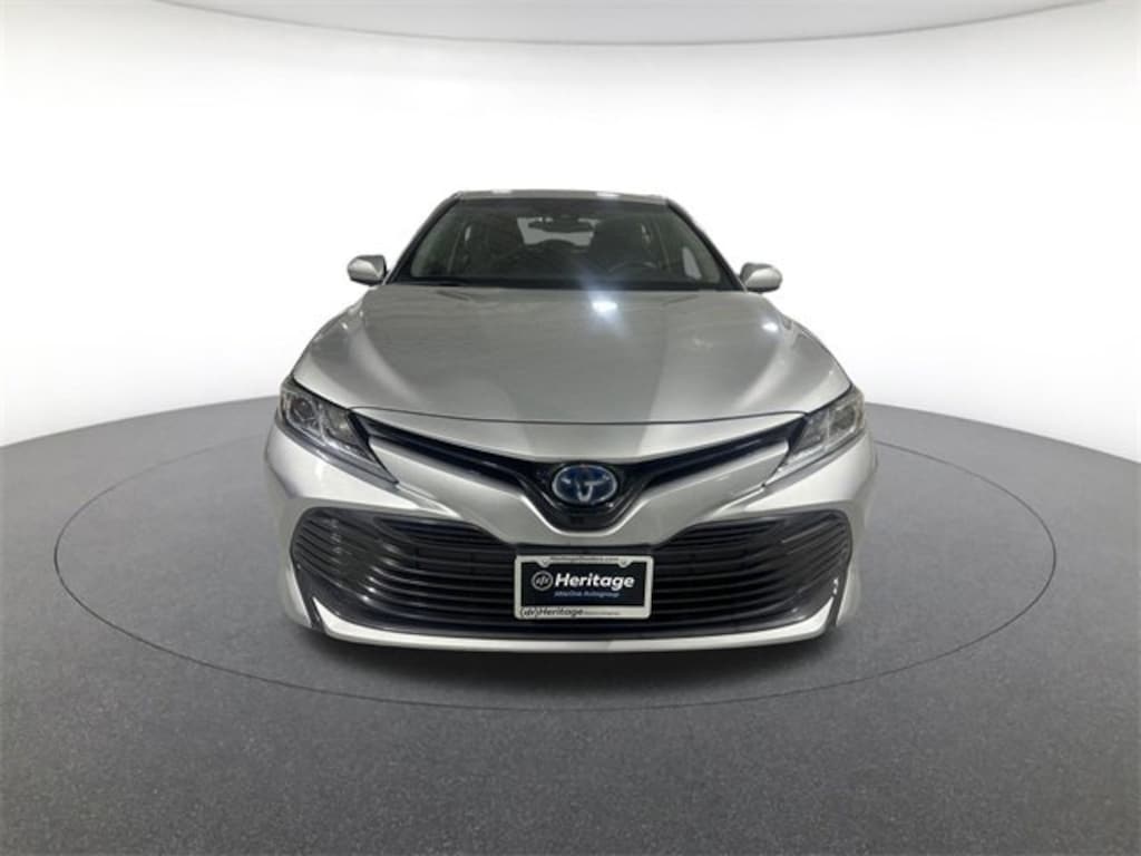 Used 2018 Toyota Camry Hybrid LE Sedan