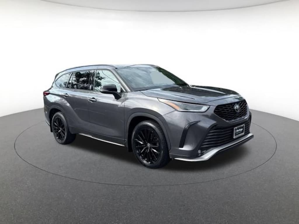 Used 2023 Toyota Highlander XSE Sport Utility