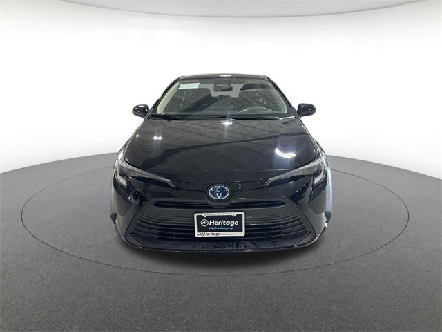 2025 Toyota Corolla Hybrid LE photo 2